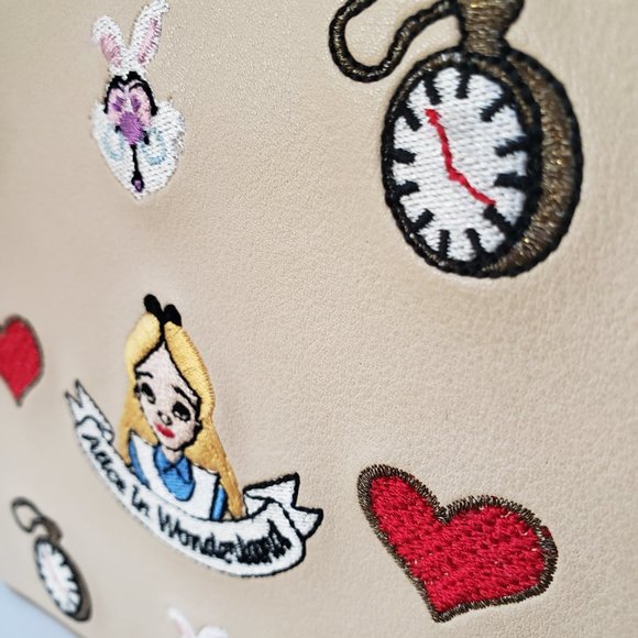 High Cheeks x Disney Alice in Wonderland Pattern Trunk Purse - Picture 10 of 16